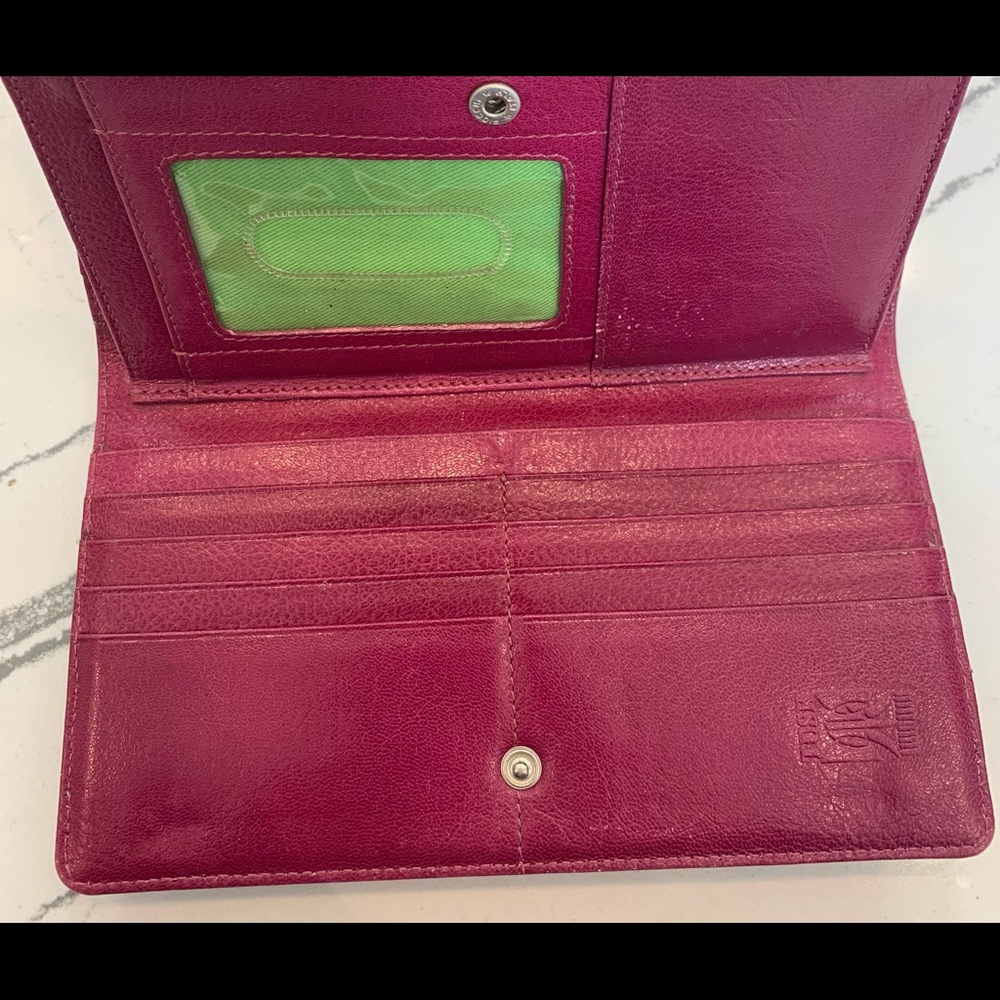 Pink wallet - Picture 2 of 4
